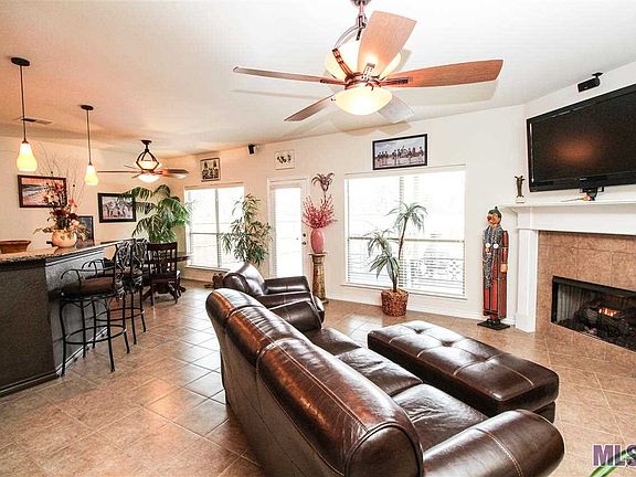 2nd image of 26312 Avoyelles Ave