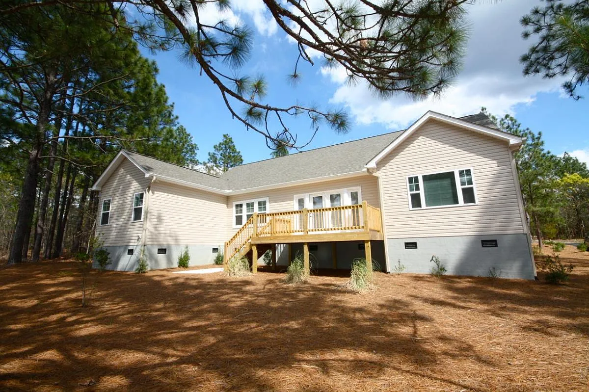 4 bed, 2450 sqft, $2,725 — Photo 2
