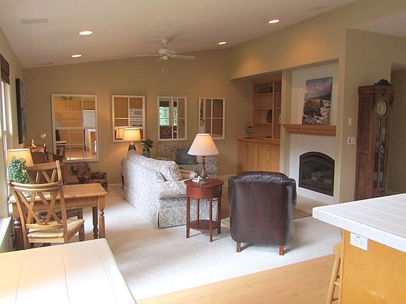 3rd image of 2125 Ardagh Ct