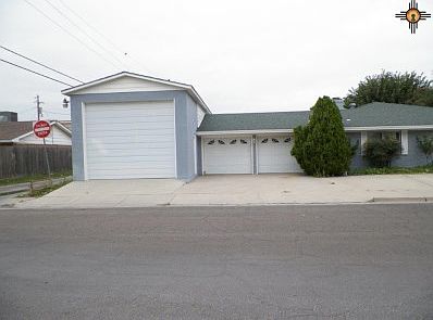 2nd image of 601 W Silver Dr