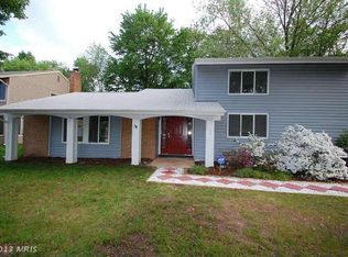 124 Hopeland Ln, Sterling, VA 20164