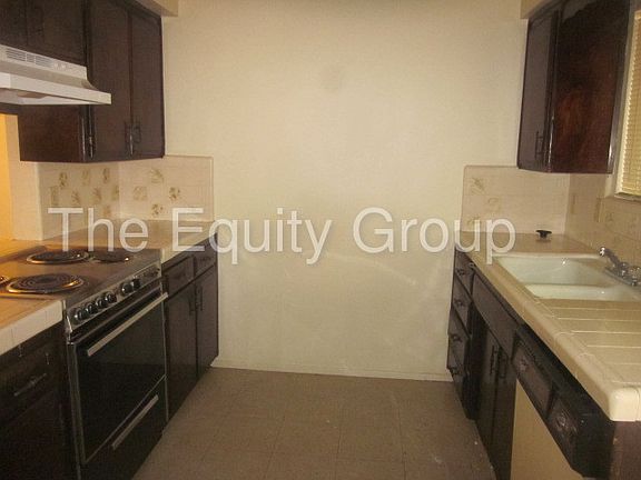 5th image of 2532 W Victor Ave