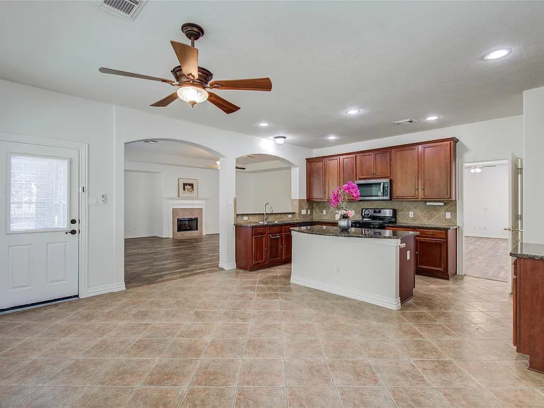 7814 Heron Lakes Dr — Photo 24