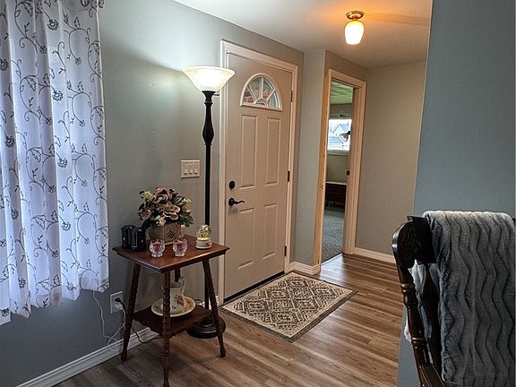 5th image of 5850 Corlett Ct