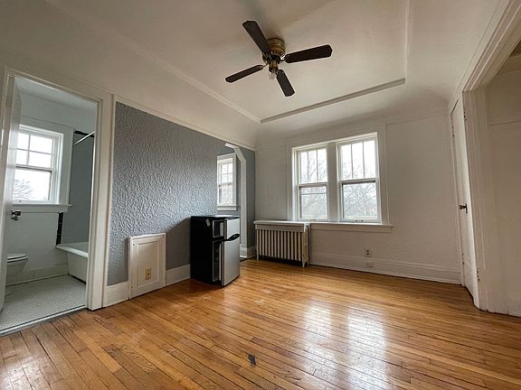 4th image of 1767 N Arlington Pl #31