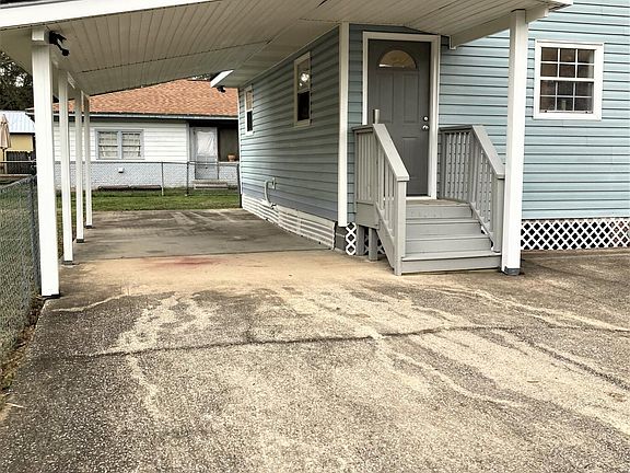 3rd image of 2214 May Ave