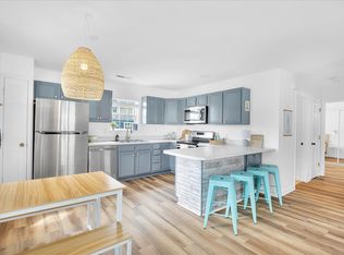 608 Greenville Ave #B, Carolina Beach, NC 28428