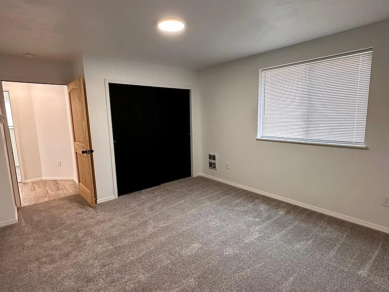 7276 Highway 291 — Photo 14