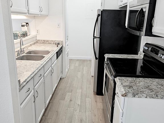 2nd image of 2102 Kirksey Dr APT C