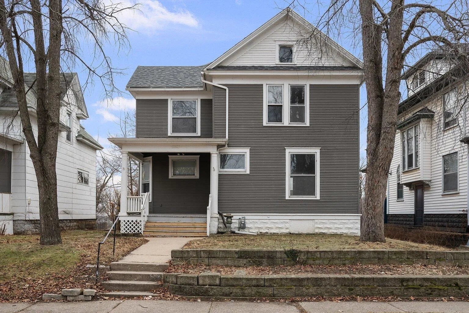 1321 W 13th St photo 1
