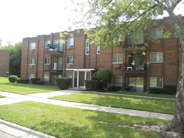 753 Strom Dr APT 3A