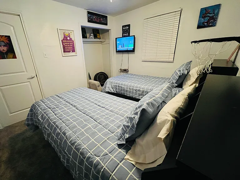 20042 FM 2015 — Photo 36