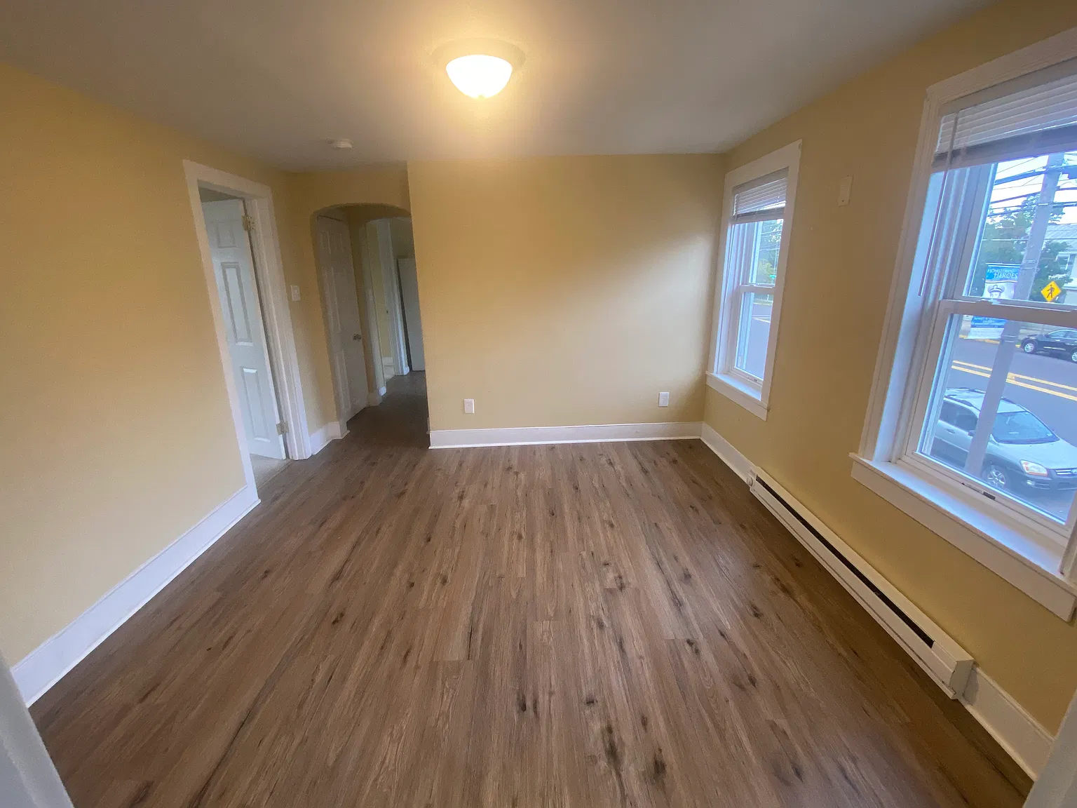 2 bed, 950 sqft, $1,400 — Photo 4