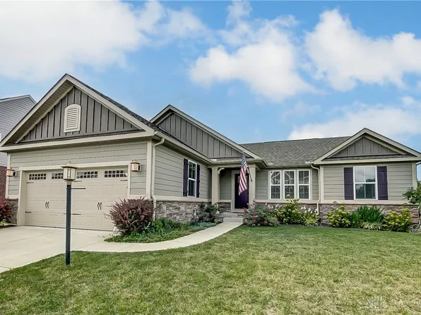 1637 Elm Brook Trl, Centerville, OH 45458