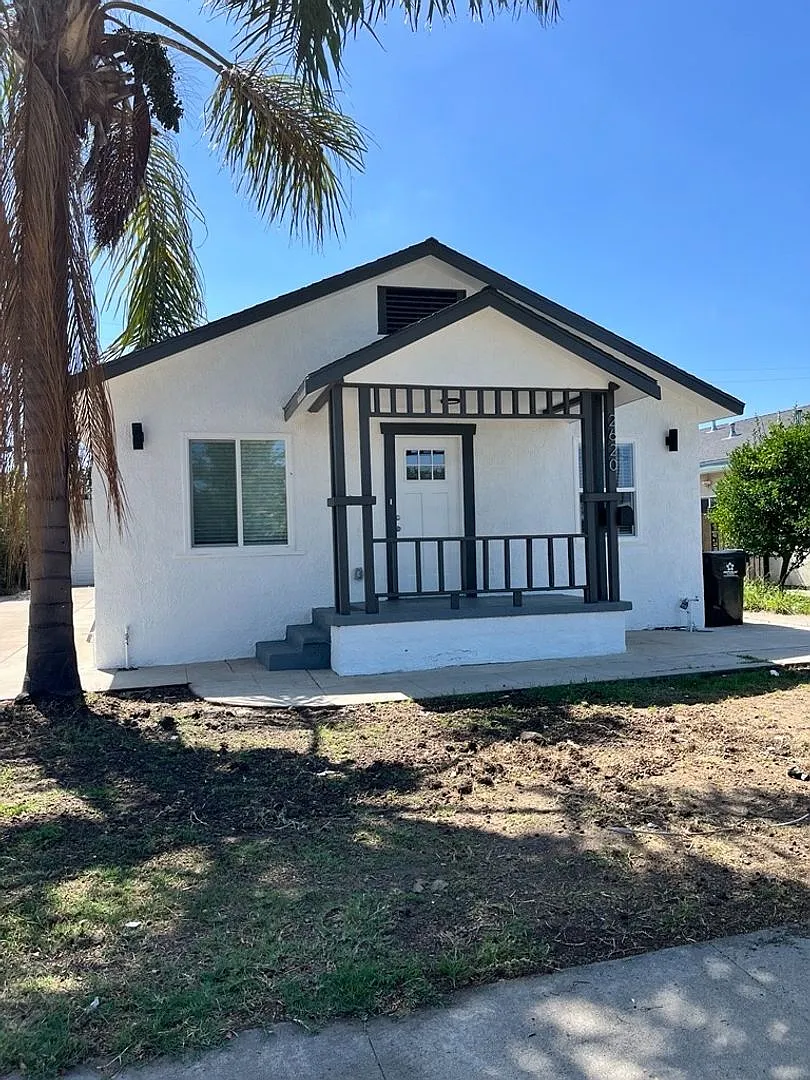Showing Times: to schedule a viewing, please contact us — Photo 2
