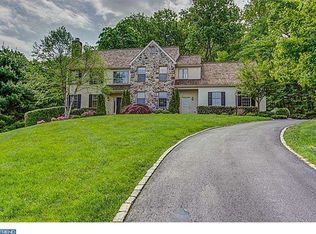 800 Springbank Ln, Wayne, PA 19087