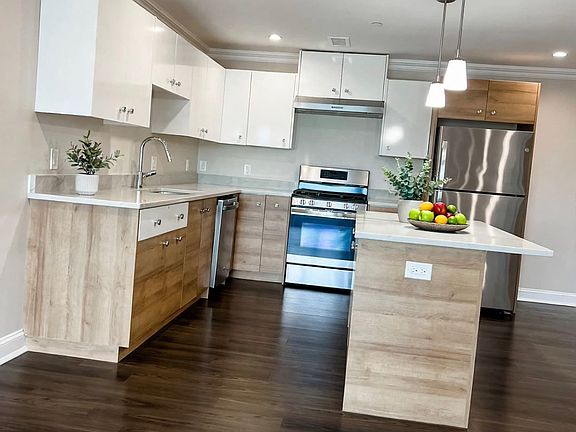 3rd image of 71A Legacy Blvd #308