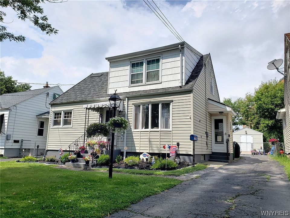 1st image of 142 Hollywood Ave