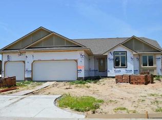 8557 W Candlewood Ct, Wichita, KS 67205
