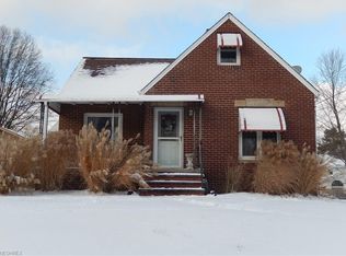 6113 E Pleasant Valley Rd, Independence, OH 44131