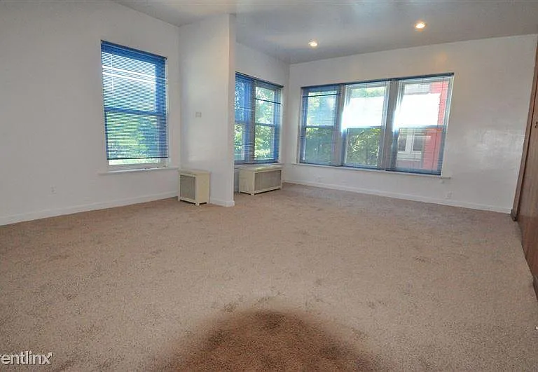 5100 S Greenwood Ave #2 — Photo 7