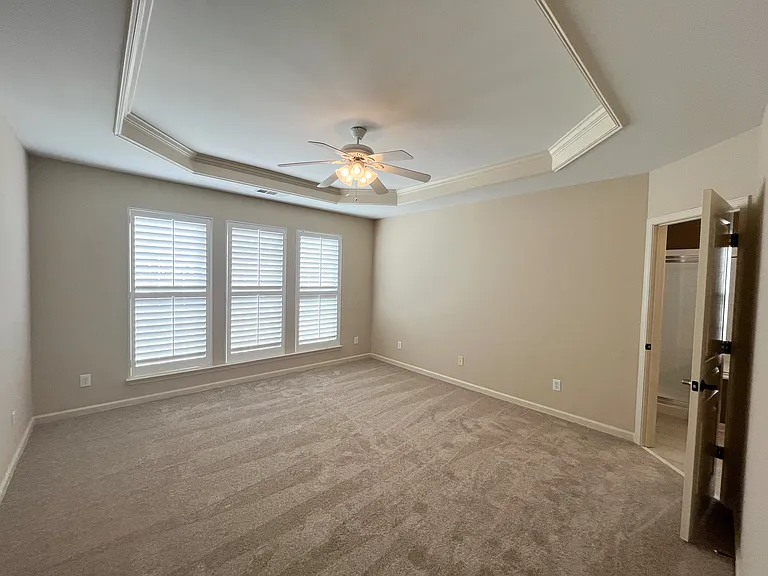 108 Saint James Place Dr — Photo 8