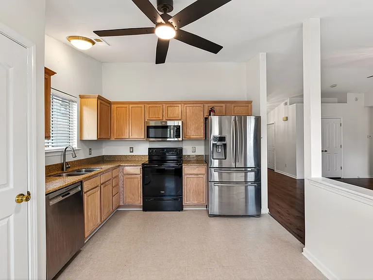 4352 Bubbling Brook Ct — Photo 5