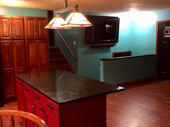 4th image of 1500 Plum St