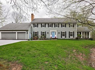 23 Foxboro Ln, Fairport, NY 14450