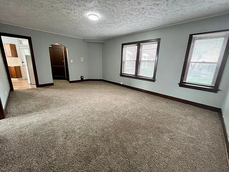 2221 Jones St — Photo 4