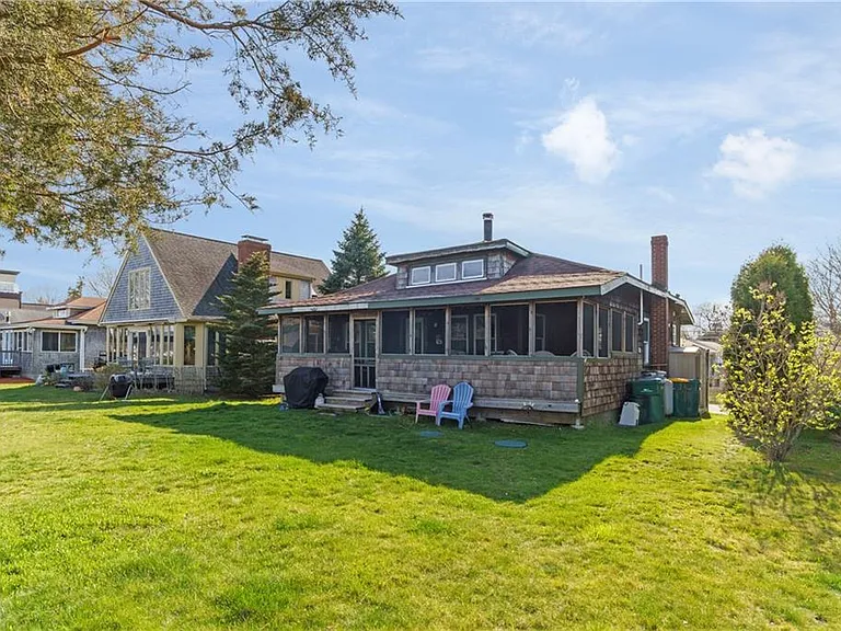 45 Narragansett Blvd — Photo 14