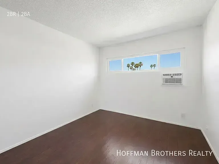 6828 Fulton Ave #6 — Photo 6