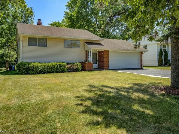 23180 Cannon Rd, Bedford Heights, OH 44146