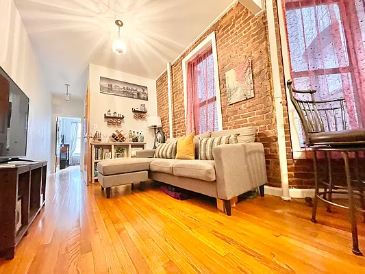 Rented by Century 21 Premier  | media 3