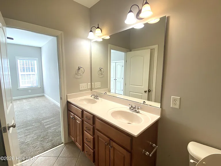 2044 Cambria Dr #A — Photo 13