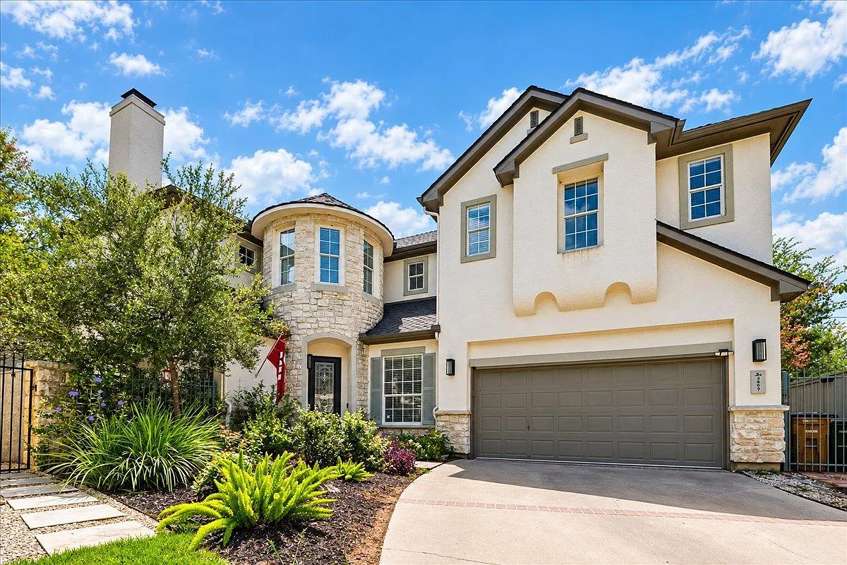 3 bed, 2.5 bath, 2390 sqft, $4,200 — Photo 1