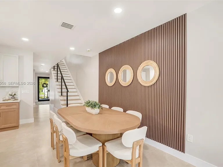 701 SW 17th St — Photo 20