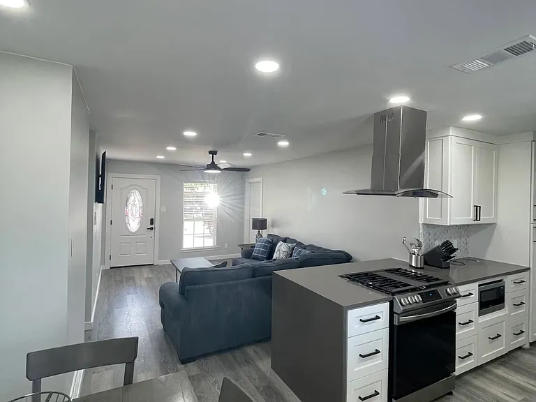 507 Parker Cir — Photo 11