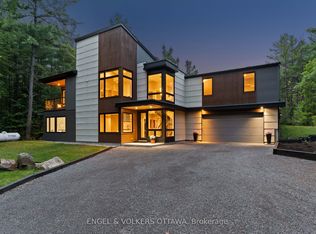 108 Edith Margaret Pl, Ottawa, ON K2W 1A8