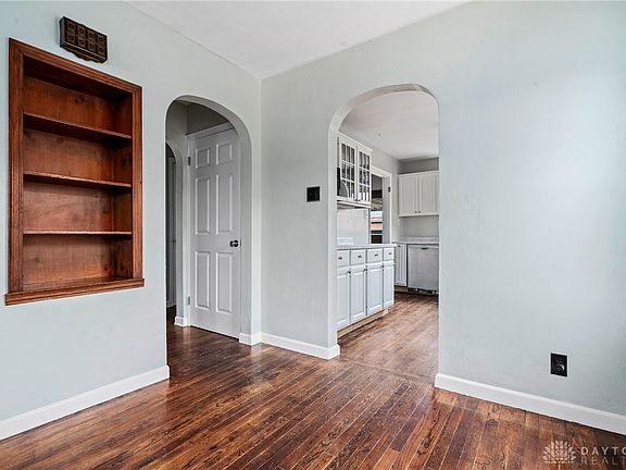 4th image of 1614 Gondert Ave
