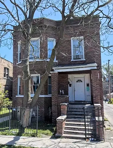 6341 S Elizabeth St Photo 1