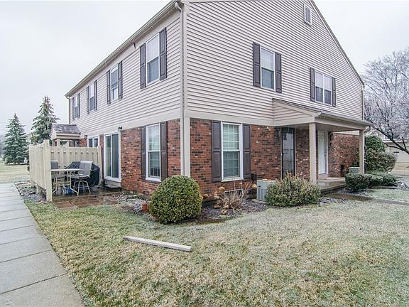2nd image of 44222 Providence Dr