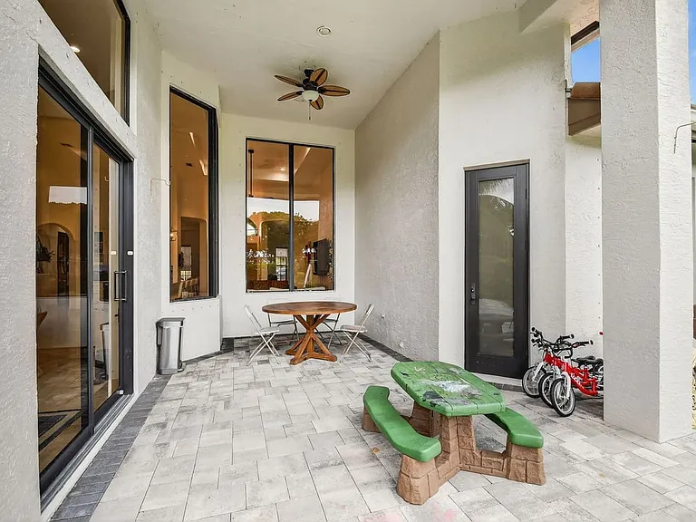 10337 Trianon Pl — Photo 85