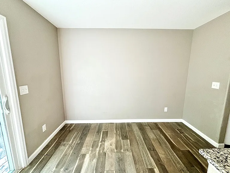 1044 S Paris Ct — Photo 8