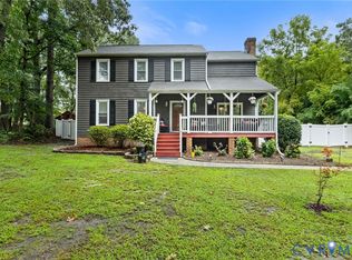 11749 Cliff Lawn Dr, Chester, VA 23831