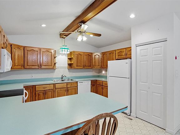 5th image of 157 Samarra Estates Dr #B