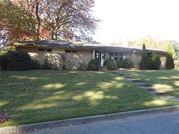2nd image of 115 Glade Rd