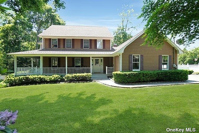 1st image of 6 Fairview Ave