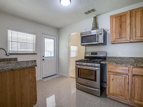 2nd image of 508 Cedar Dr