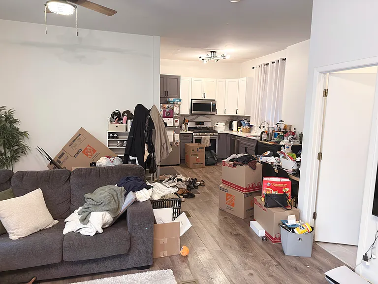 2724 W Chicago Ave #1 — Photo 4